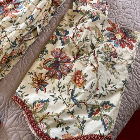 Waverly Botanical Print Fabric with Red and Green Accents - Picture 2 of 4